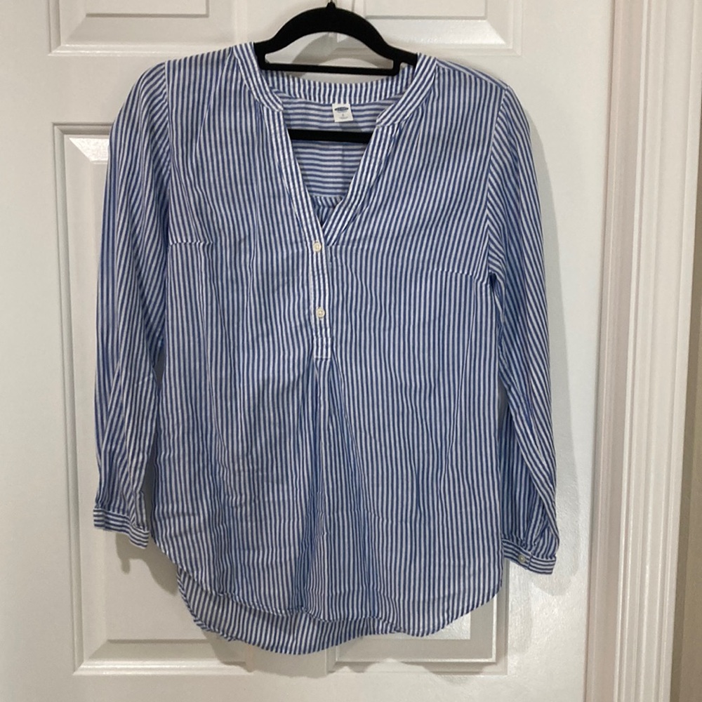 Women’s lightweight casual shirt